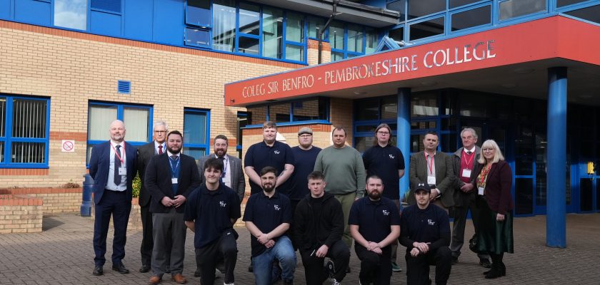 students-employers ECITB, College learners alongside local employers