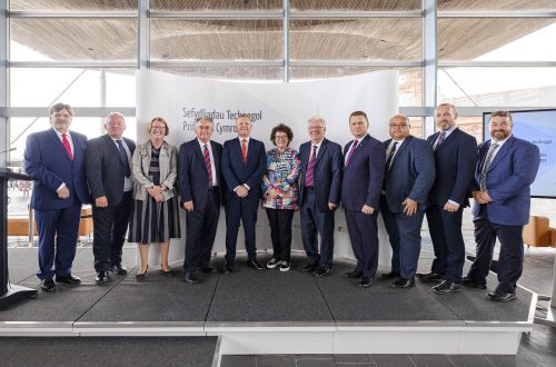 Group photo in Senedd.