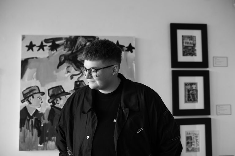 Black and white portait of Caitlin